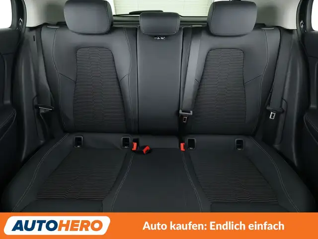 Mercedes-Benz 250 view 15