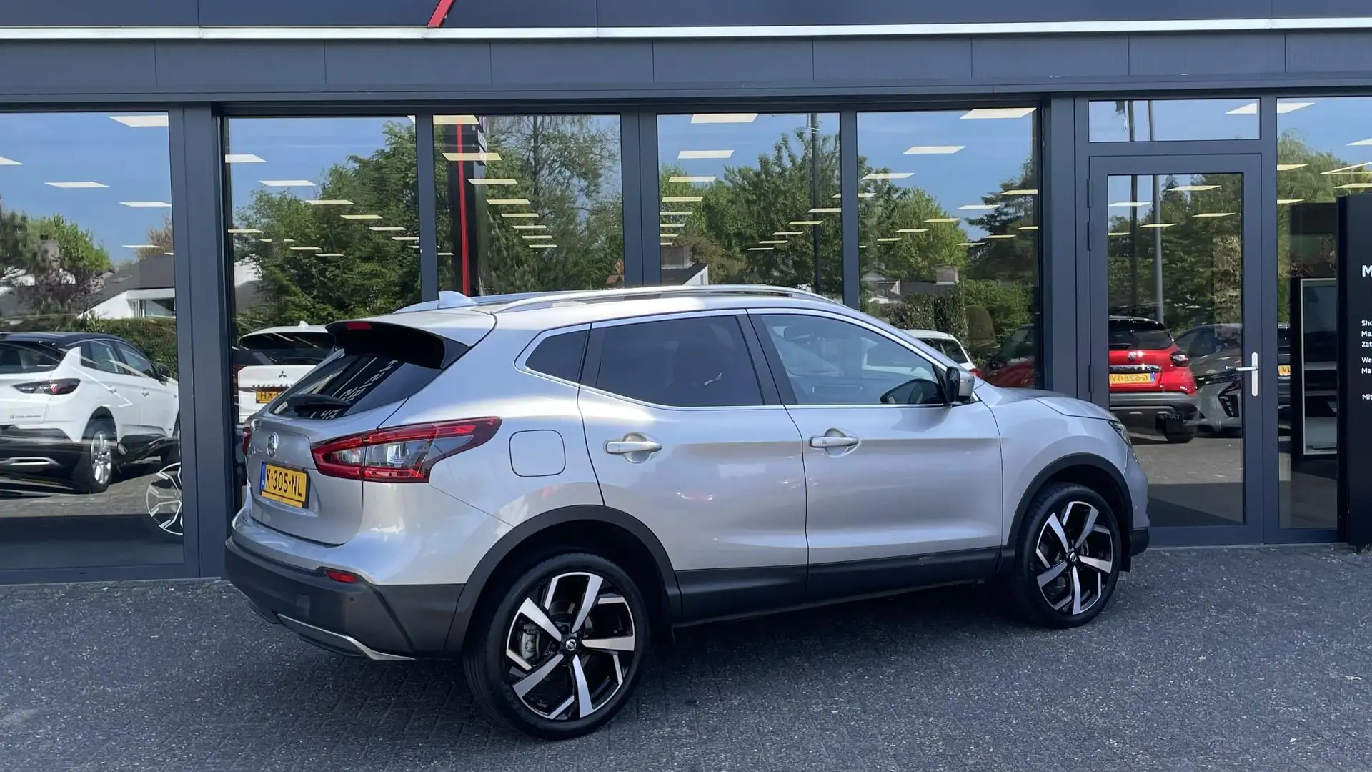 Nissan Qashqai 1.3 DIG-T Tekna | Panoramadak Gris - 2