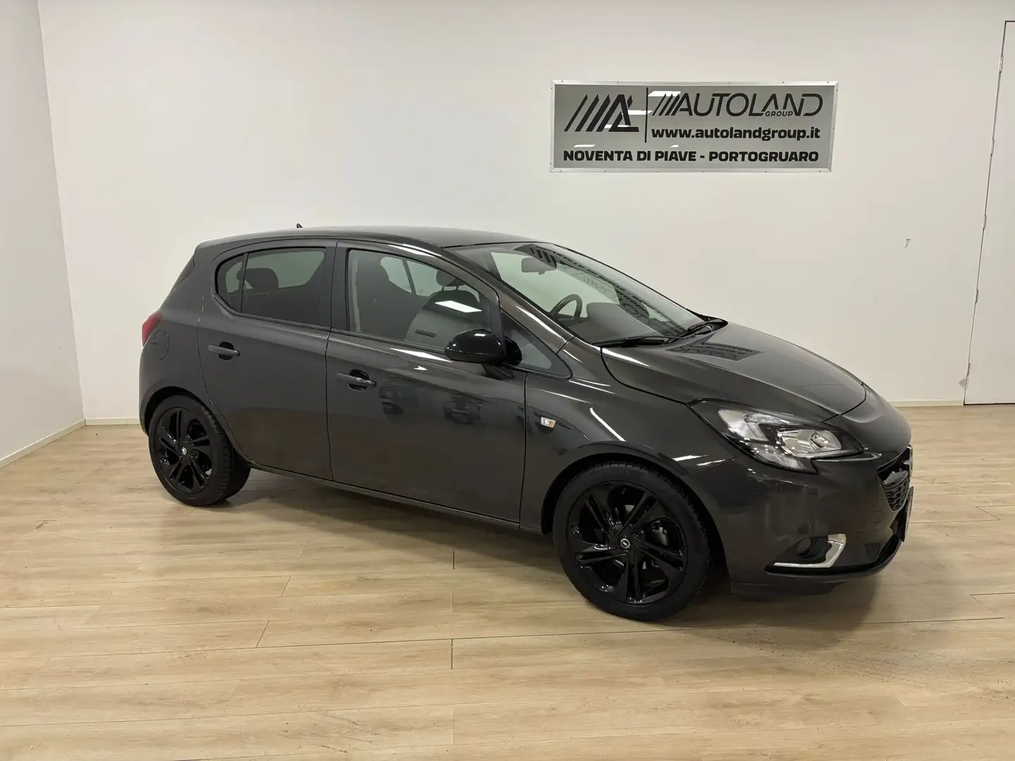 Opel Corsa Corsa V 2015 5p 1.4 KM 10.500!!! Grau - 2