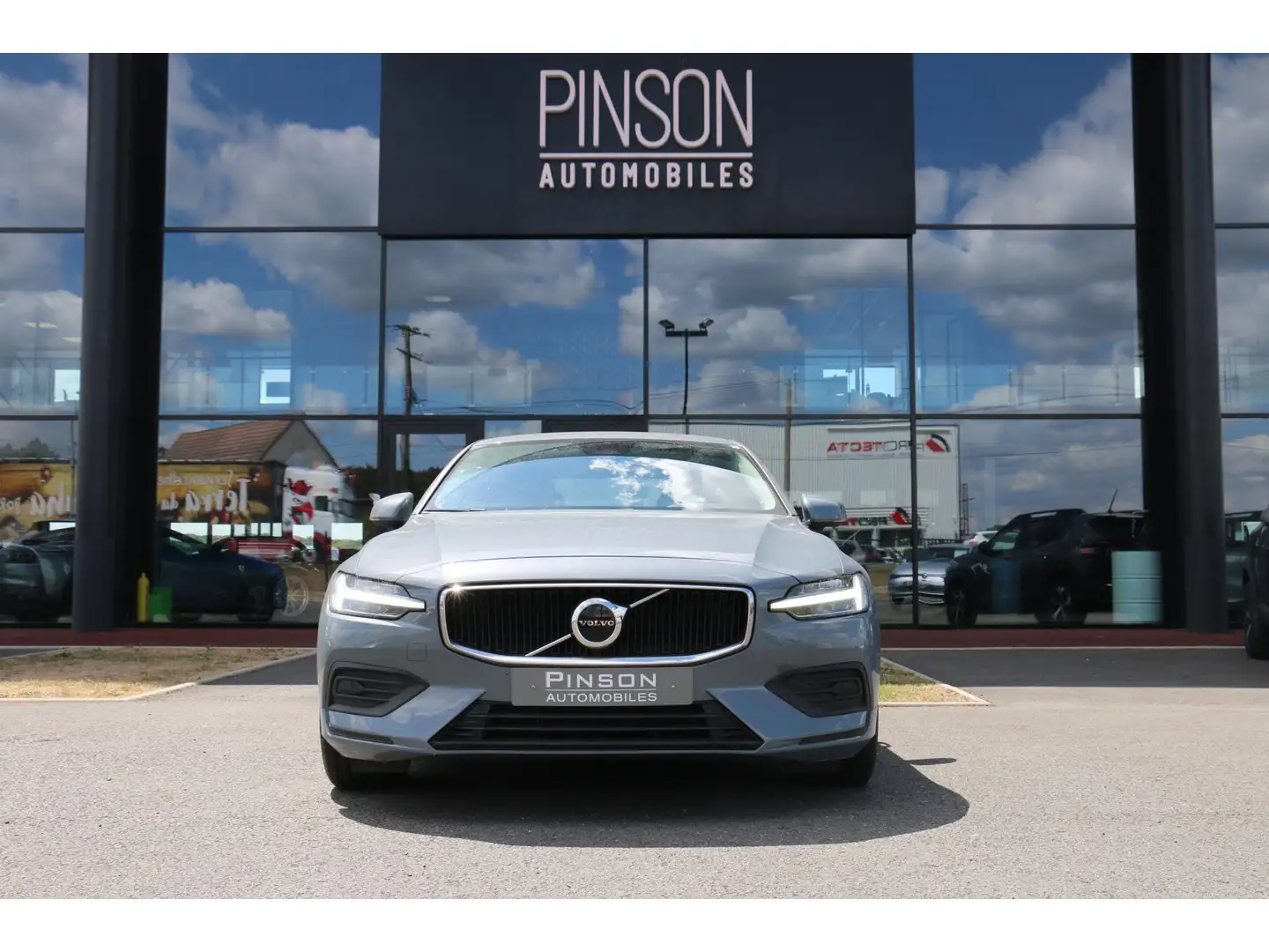 Volvo S60 VOLVO S60 2.0 197CH MHEV BVA MILD HYBRID CORE + GP Gris - 2