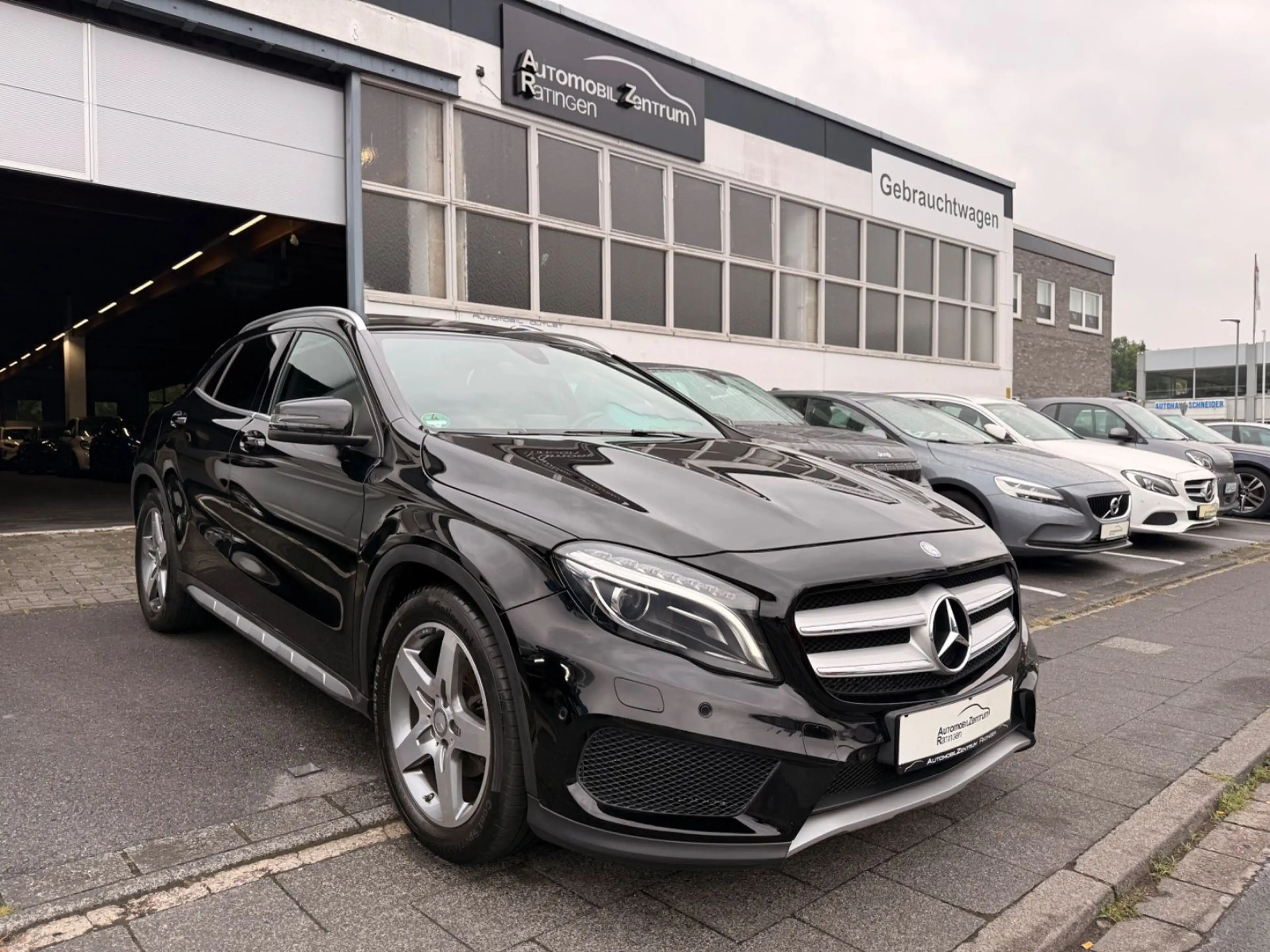 Mercedes-Benz GLA 200 CDI 4Matic AMG Line TOP ZUSTAND