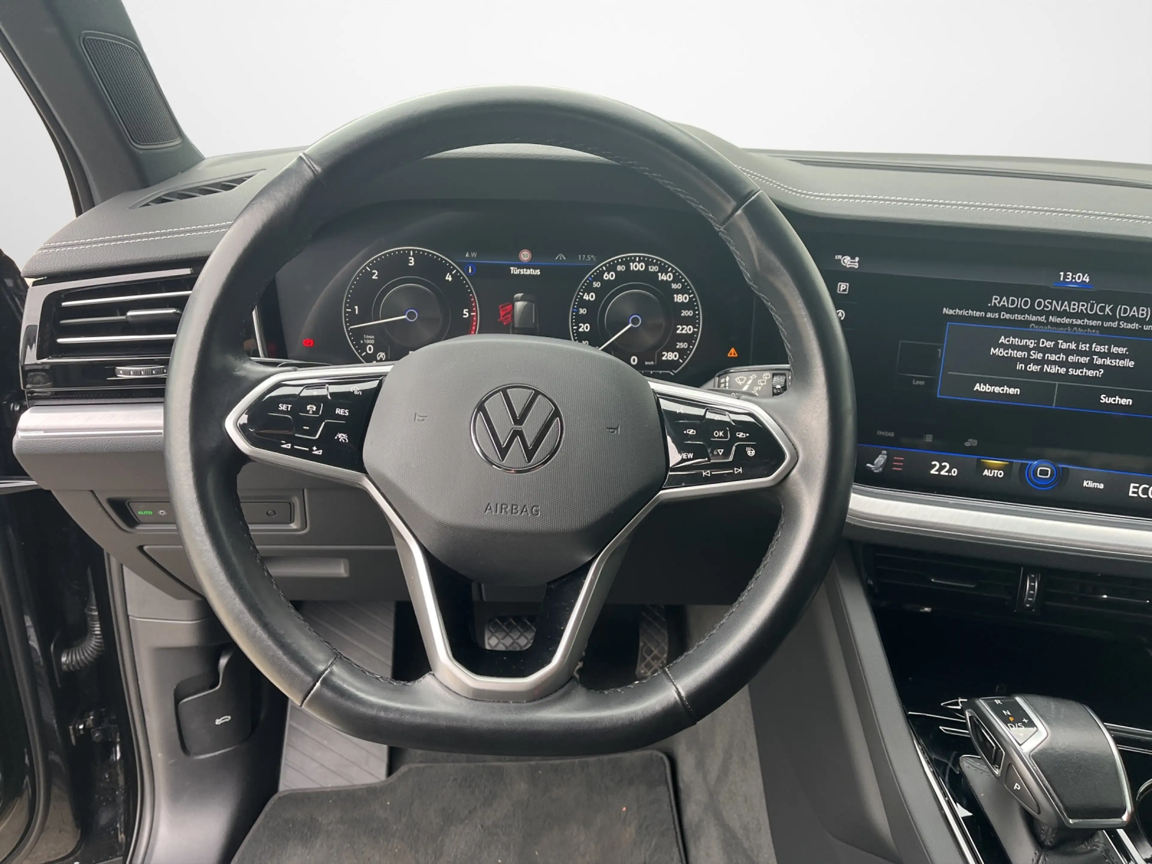 Volkswagen Touareg 3.0 TDI V6 4Motion DSG Elegance — photo 9