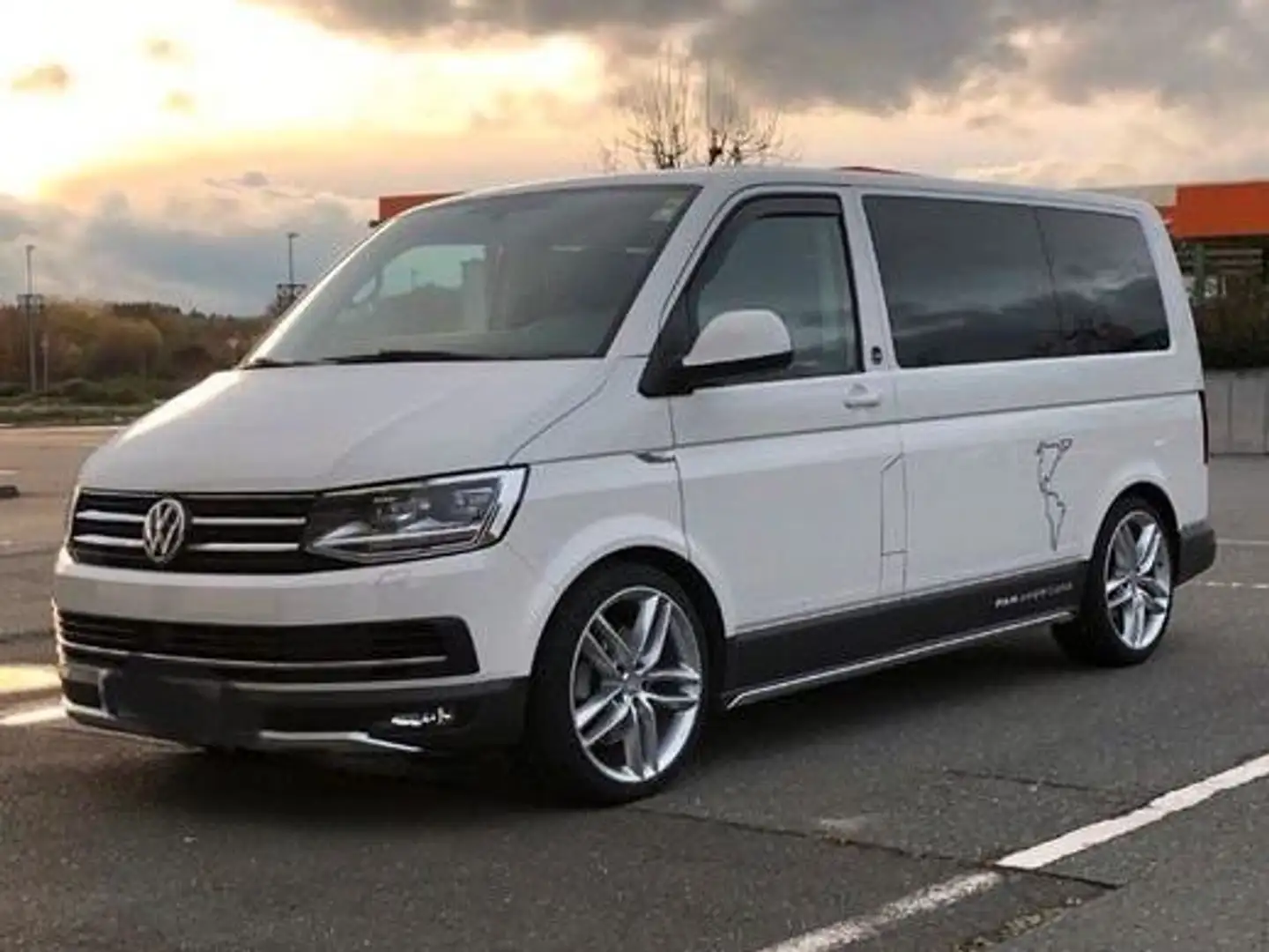 Volkswagen T6 Multivan Transporter T6 TDI BMT Kurz PanAmericana Weiß - 1