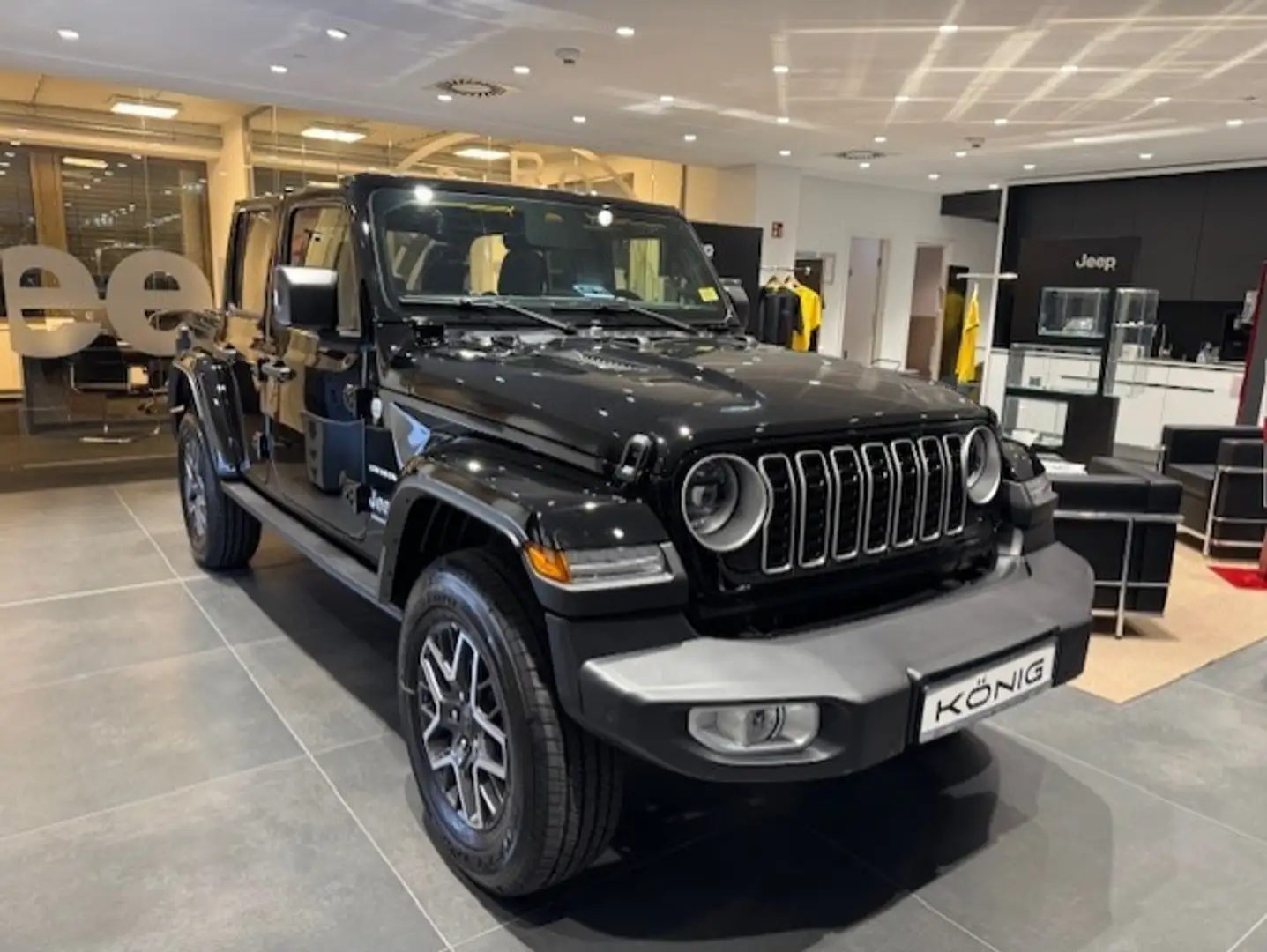 Jeep Wrangler MY24 Sahara 2.0l T-GDI 272PS 4x4 AT8 Negro - 2