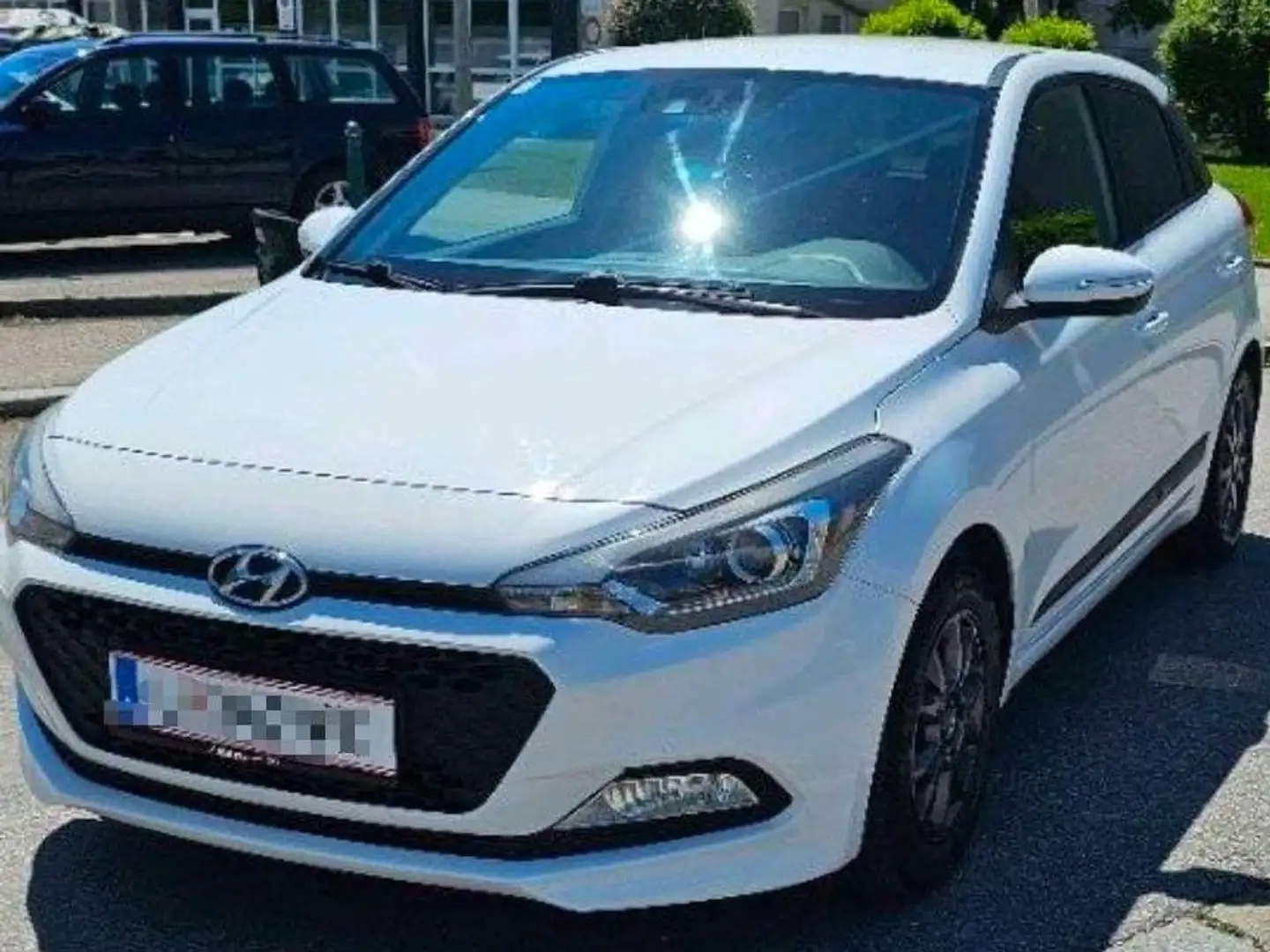 Hyundai i20 i20 1,25 Life UpGrade Life UpGrade Weiß - 2