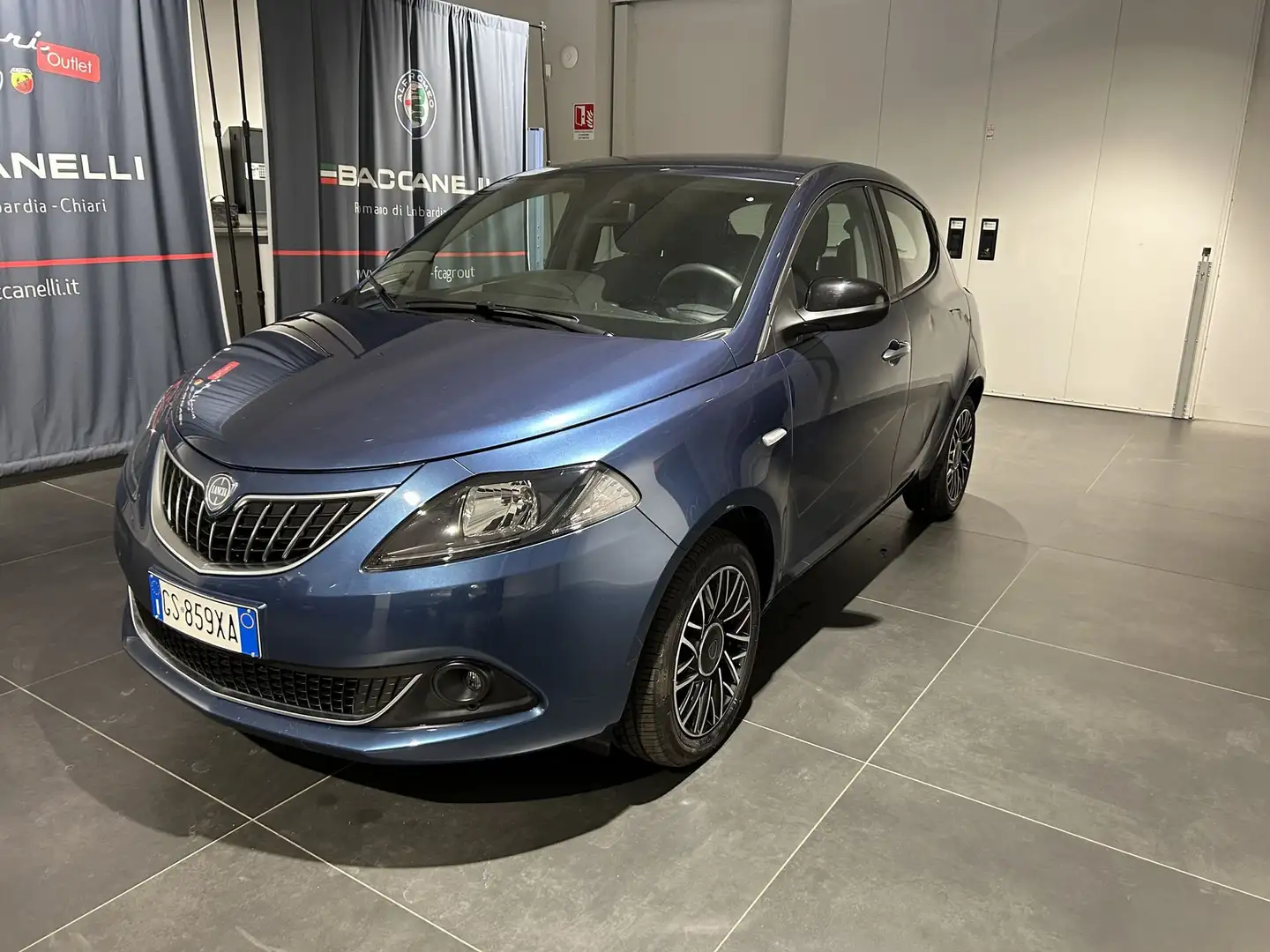 Lancia Ypsilon Ypsilon 1.0 FireFly 5 porte S&S Hybrid Platino Albastru - 1