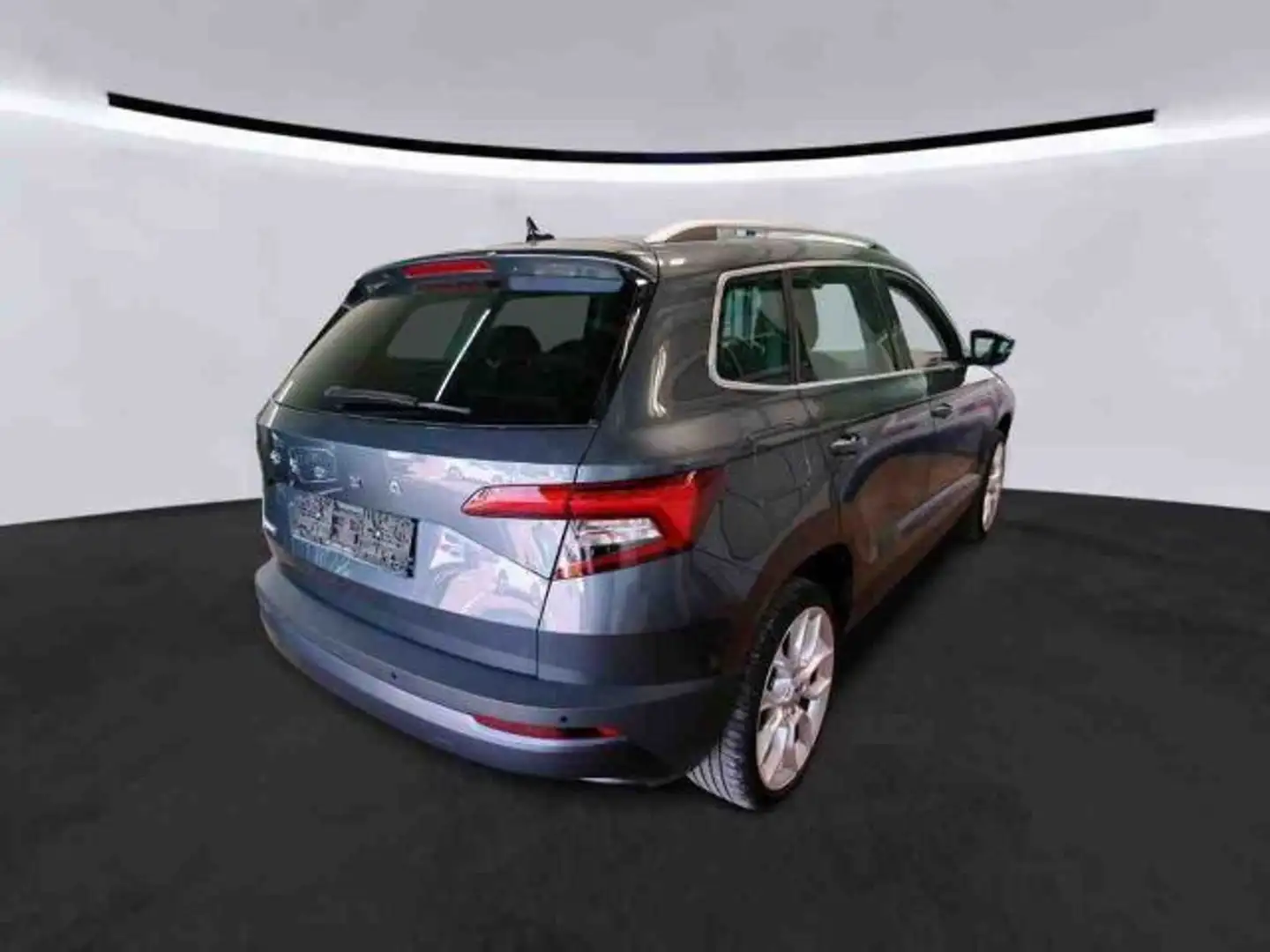 Skoda Karoq 1.5 TSI ACT AHK PDC RFK 19 Zoll Alu Grau - 2
