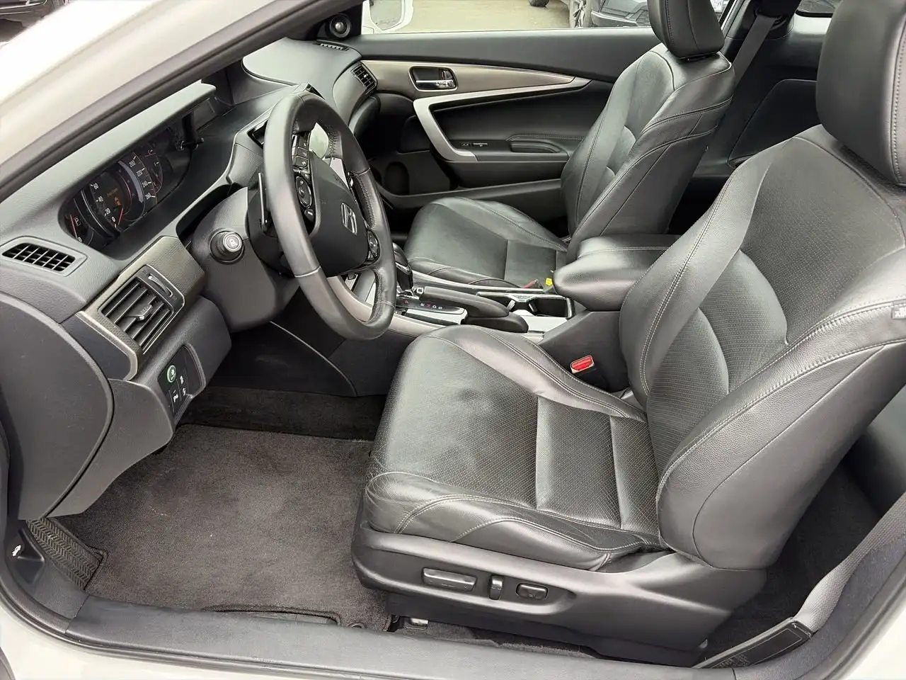 Honda Accord снимка Honda Accord
