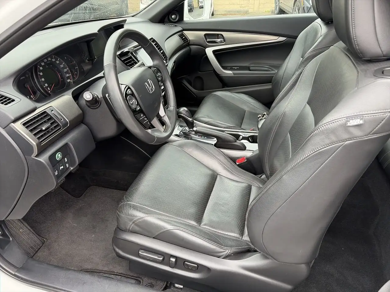 Honda Accord снимка Honda Accord