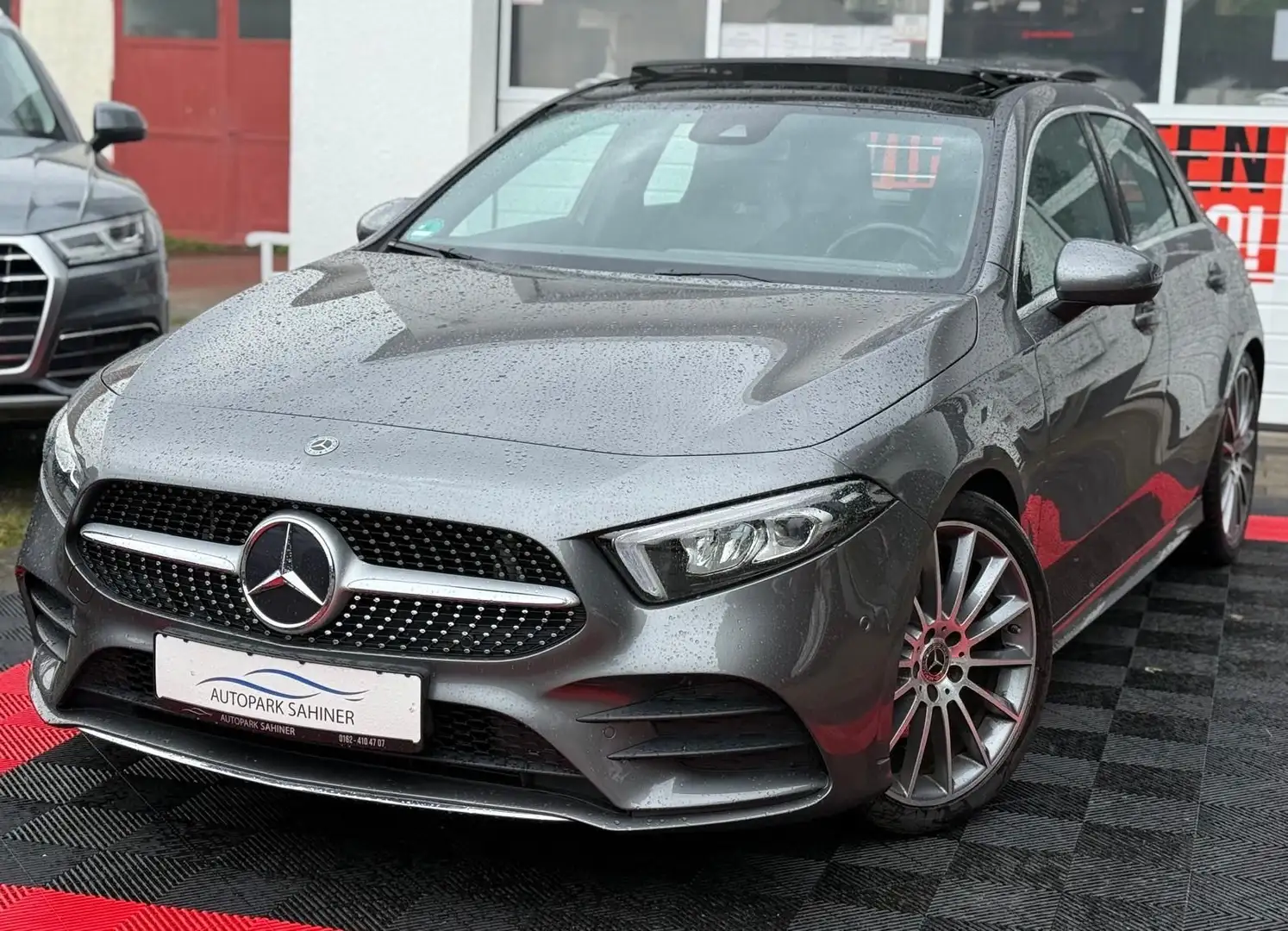 Mercedes-Benz A 200 AMG-LINE/PANO/WIDE/TOP Gris - 1
