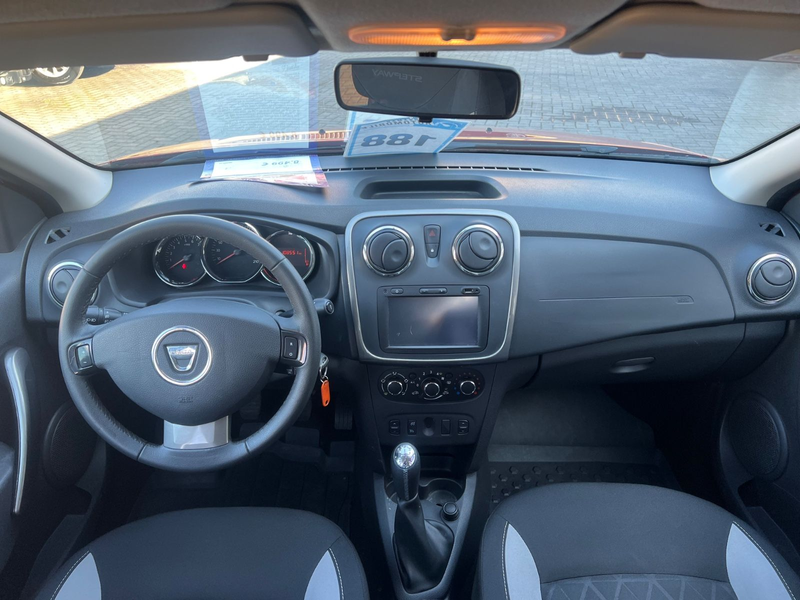 Dacia Sandero II Stepway Prestige — photo 10