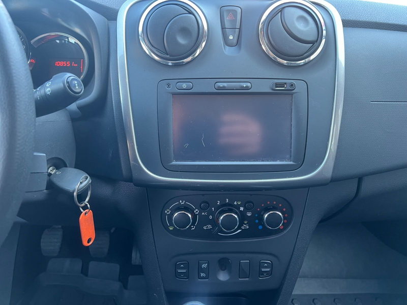 Dacia Sandero II Stepway Prestige — photo 11