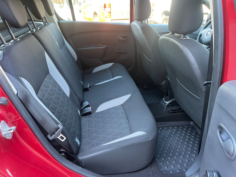 Dacia Sandero II Stepway Prestige — photo 13
