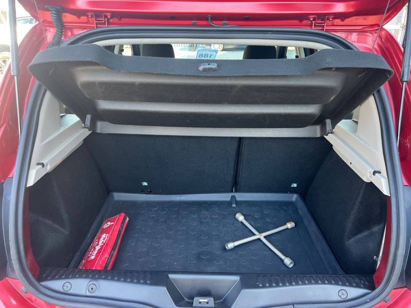 Dacia Sandero II Stepway Prestige — photo 14