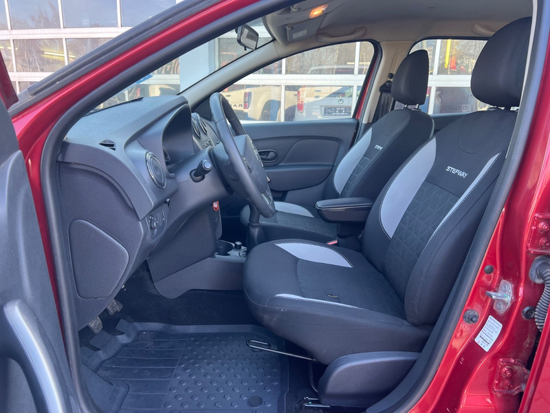 Dacia Sandero II Stepway Prestige — photo 8