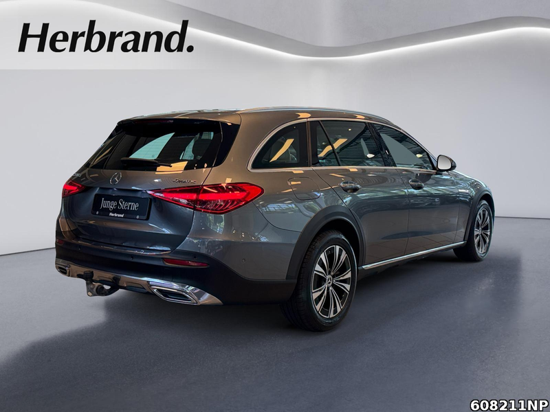Mercedes-Benz C 220 d 4matic All-Terrain — photo 3