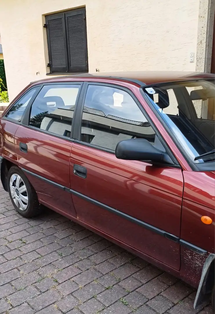 Opel Astra Astra F CC Rouge - 1