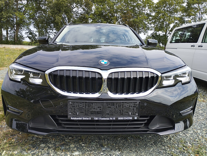 BMW 318 d Touring Österreich Paket, Größerer Kraftstoff... — photo 2