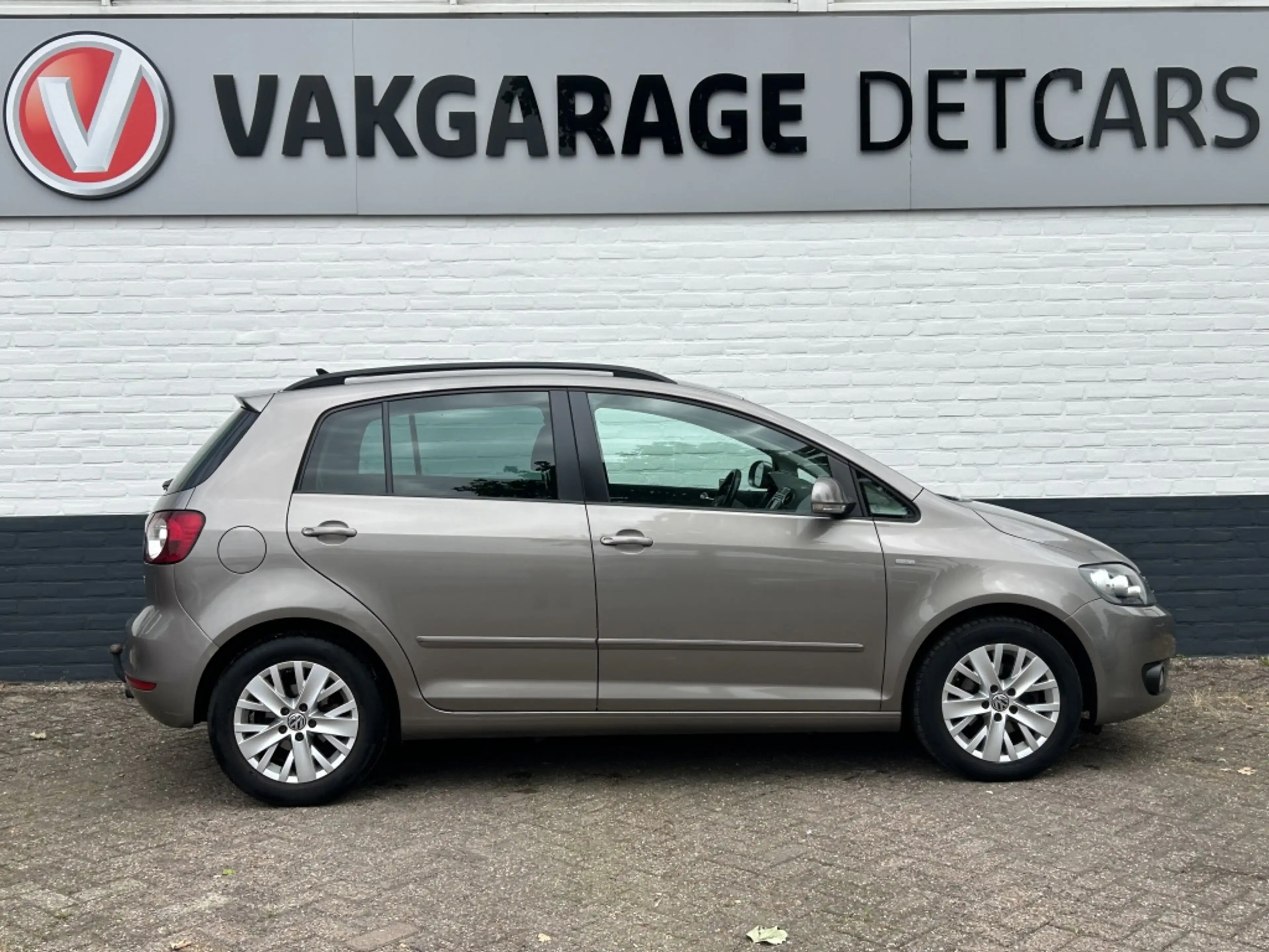 Volkswagen Golf Plus 1.2 TSI Highline — photo 2