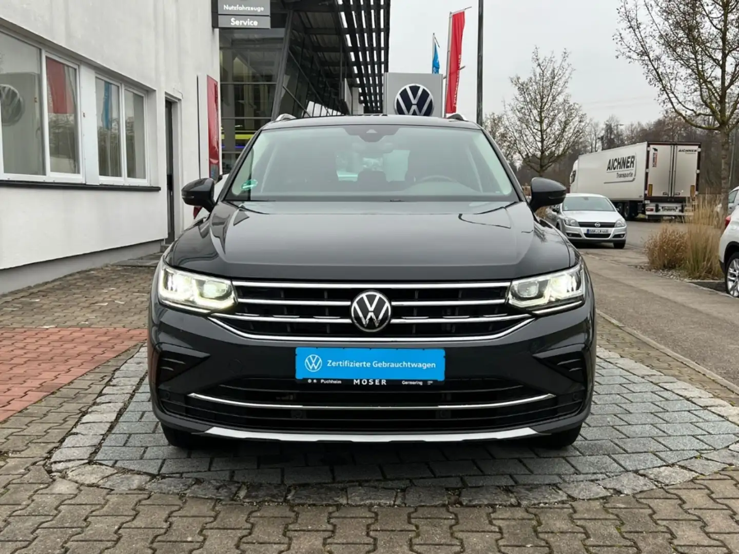 Volkswagen Tiguan 1.4TSI DSG eHybrid ASSIST*AHK*NAV*APP*IQ!!! Grau - 2