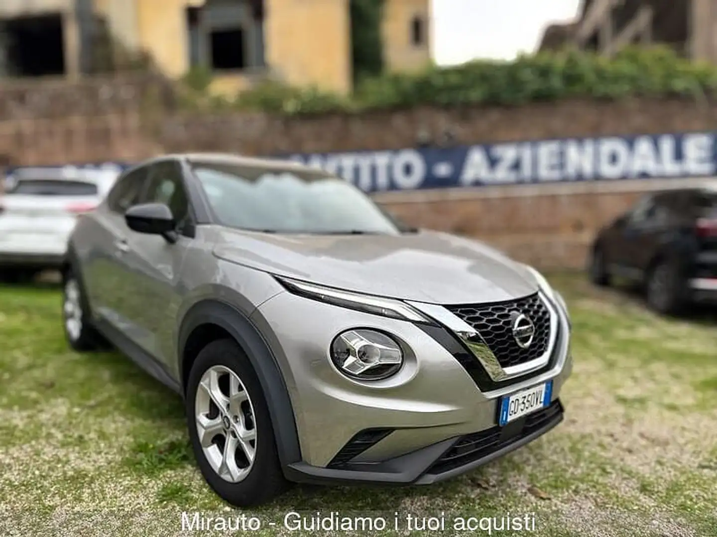 Nissan Juke 2ª serie Juke 1.0 DIG-T 114 CV Acenta Grigio - 1