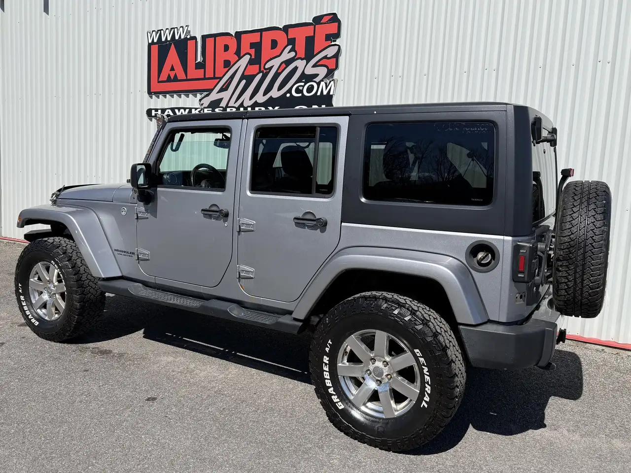 Jeep Wrangler снимка Jeep Wrangler