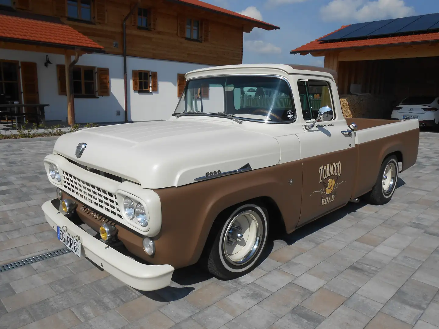 Ford F 100 Custom Cab Braun - 1