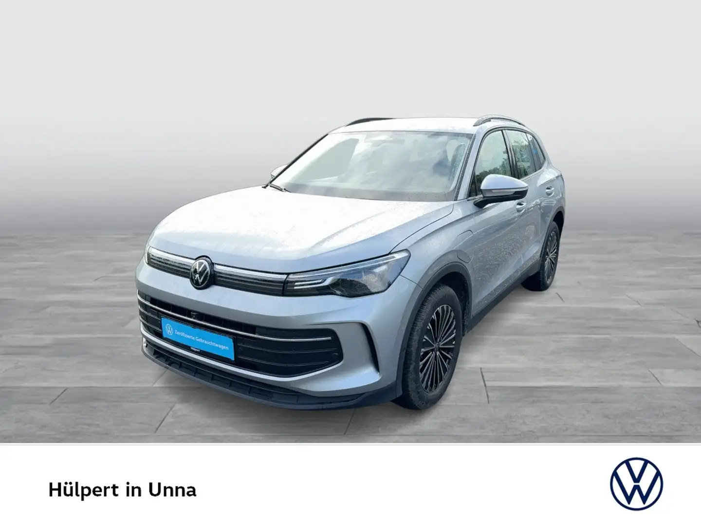 Volkswagen Tiguan 1.5 HYBRID LIFE NEUES MODELL AHK ACC LM18 Plateado - 2
