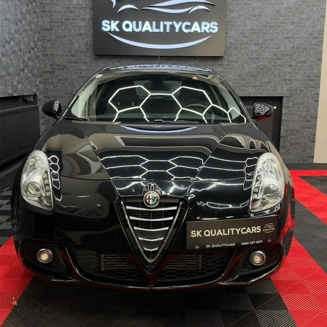 Alfa Romeo Giulietta 1.4 TB Distinctive Schwarz - 2