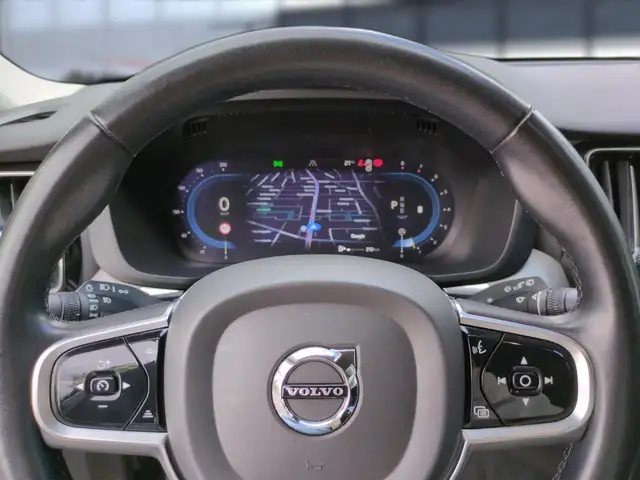 Volvo XC60 view 15