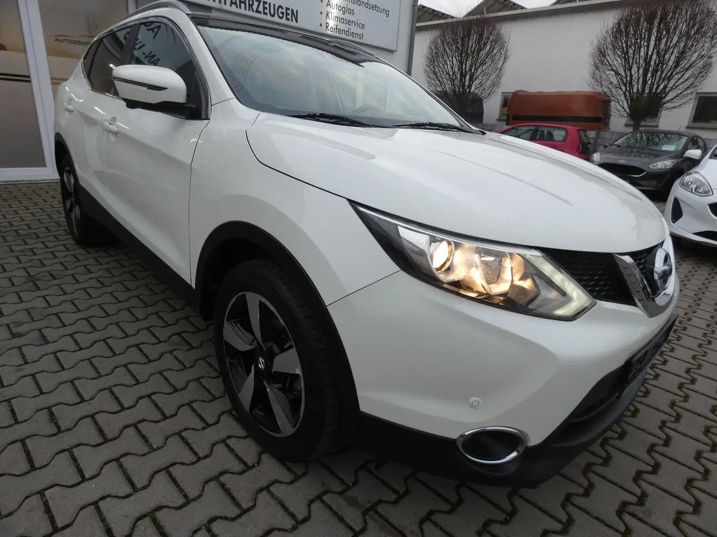 Nissan Qashqai N-Connecta Blanc - 1