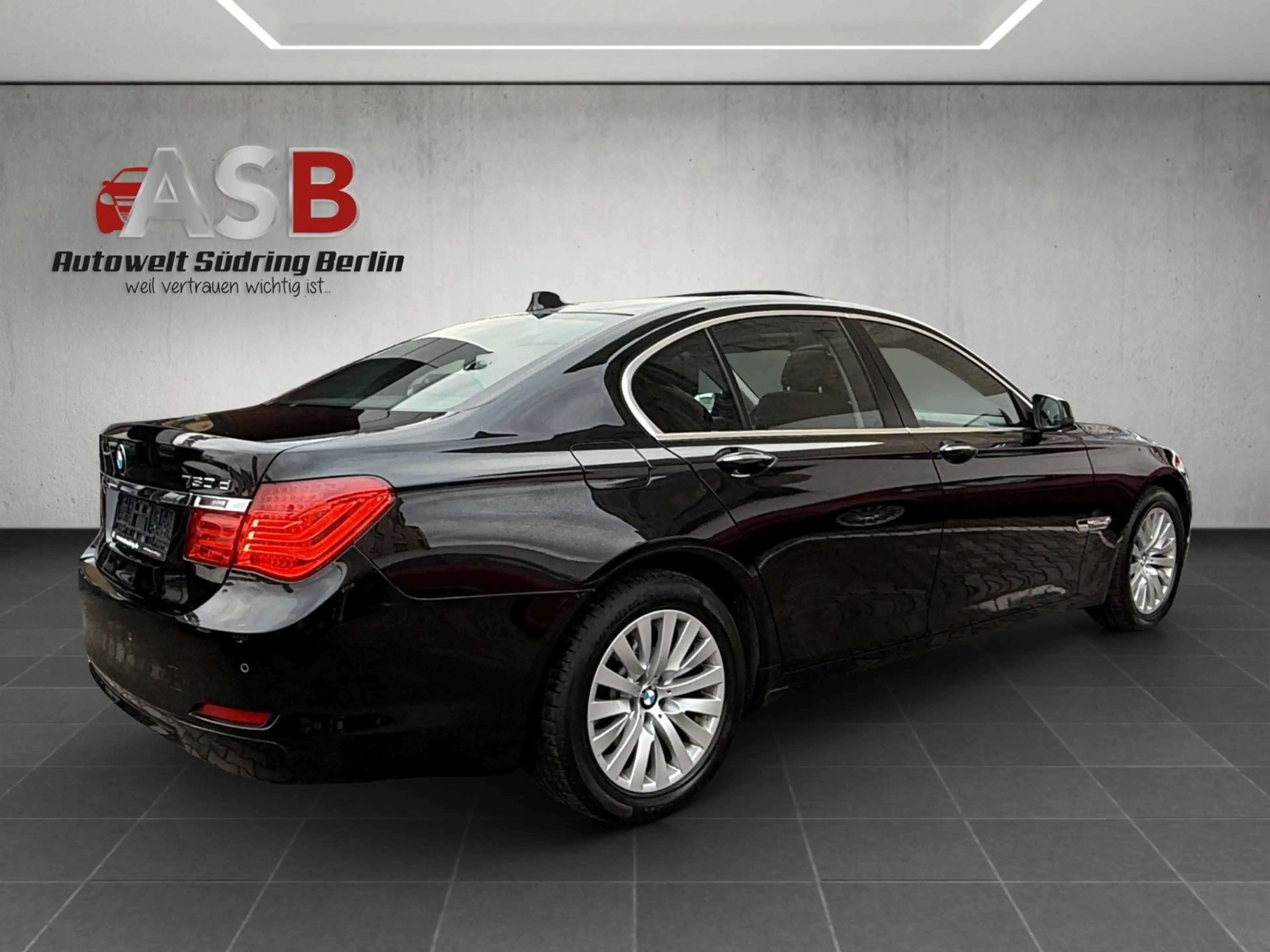 BMW 730 d Leder*Prof Navi*Schiebedach*Xenon*Kamera — photo 9