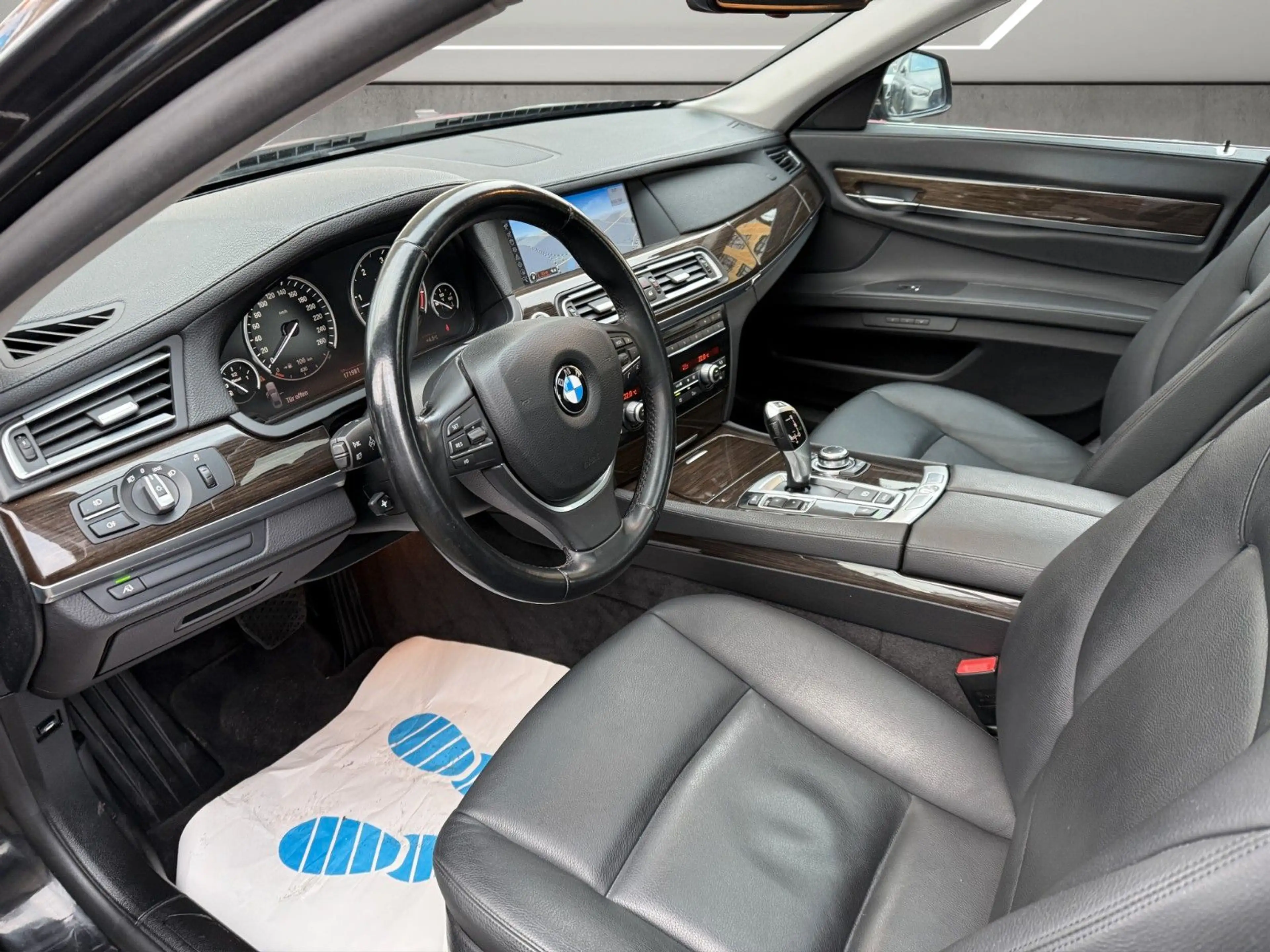 BMW 730 d Leder*Prof Navi*Schiebedach*Xenon*Kamera — photo 13