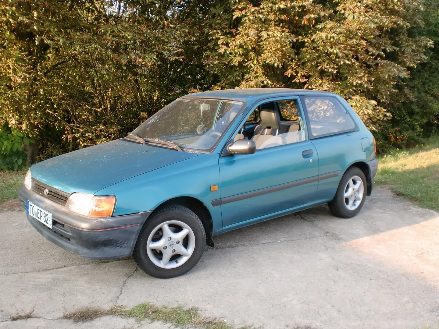 Toyota Starlet Starlet 1.3i Oldtimer Blau - 2