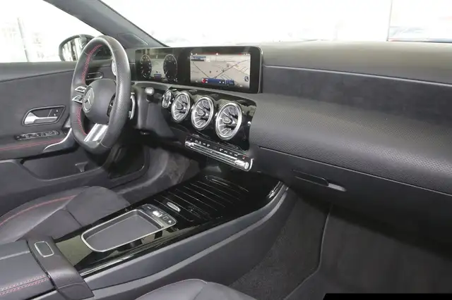 Mercedes-Benz A-Class view 7