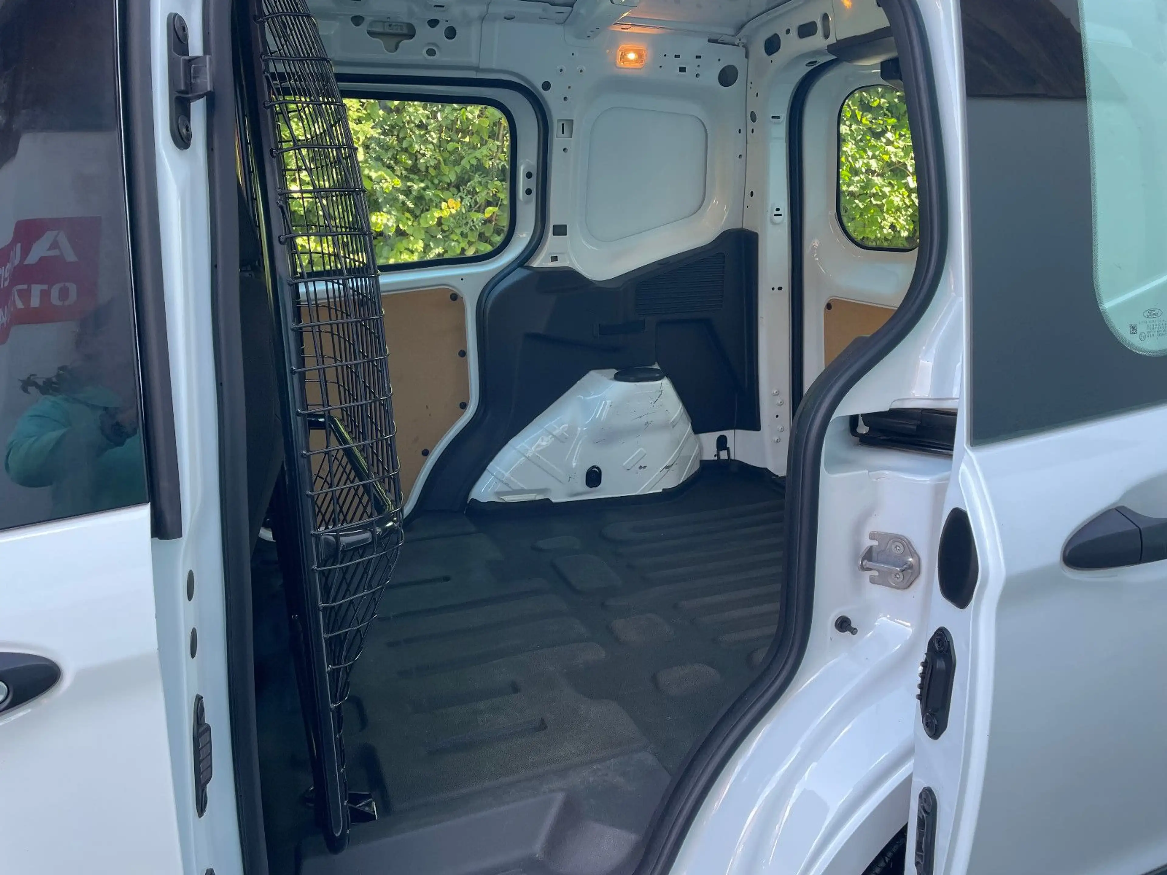 Ford Transit Courier Navi Schiebetüren — photo 20