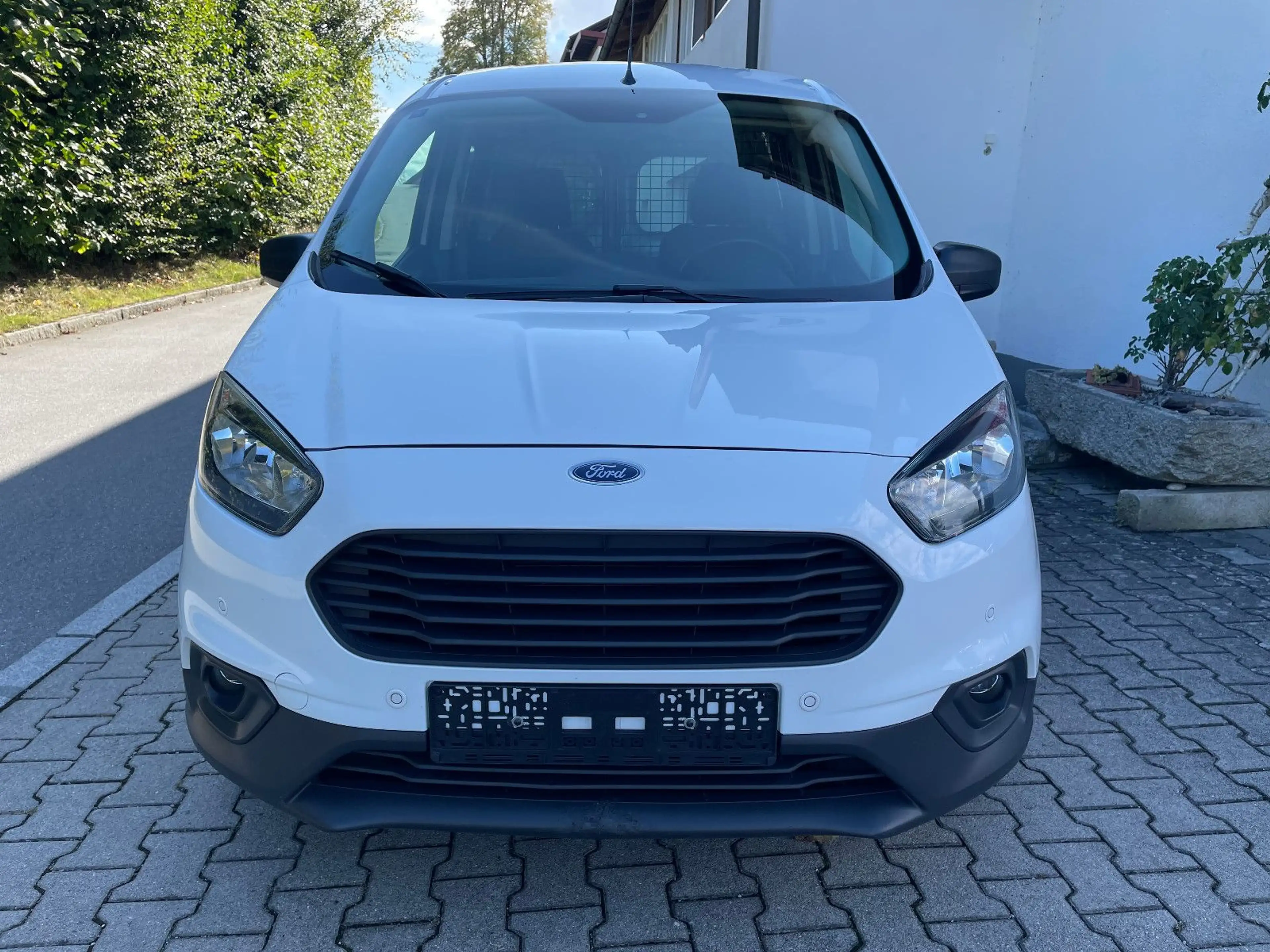 Ford Transit Courier Navi Schiebetüren — photo 3