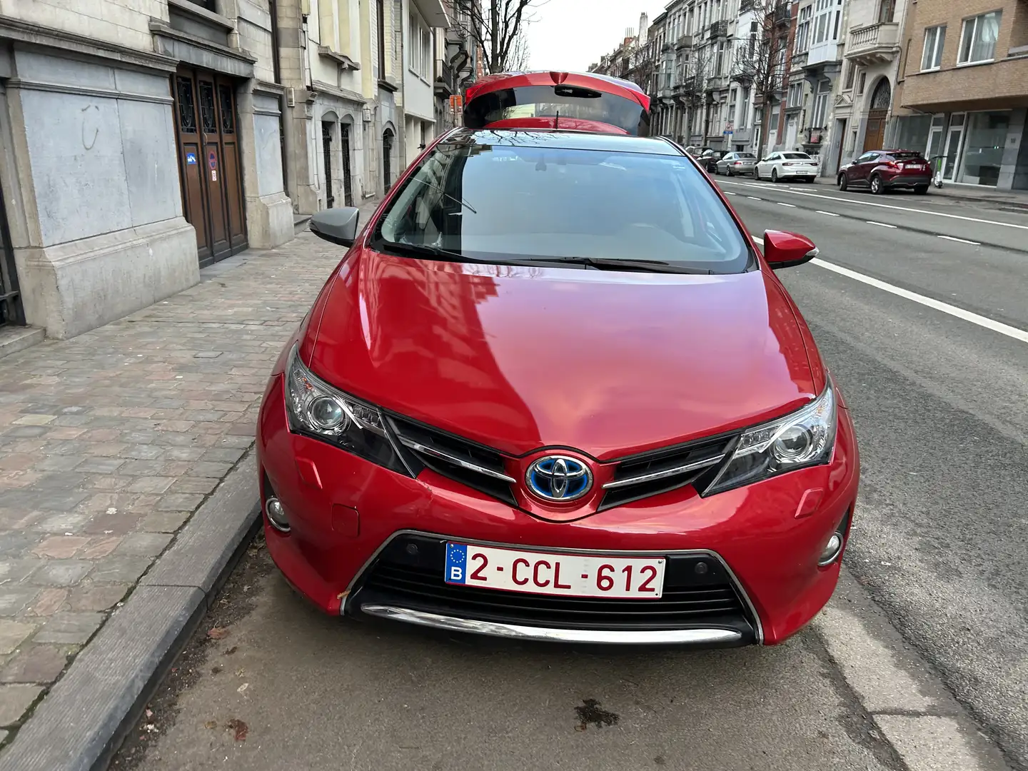 Toyota Auris Auris HEV 1.8i HSD Comfort CVT 12 mois de garantie Brun - 1