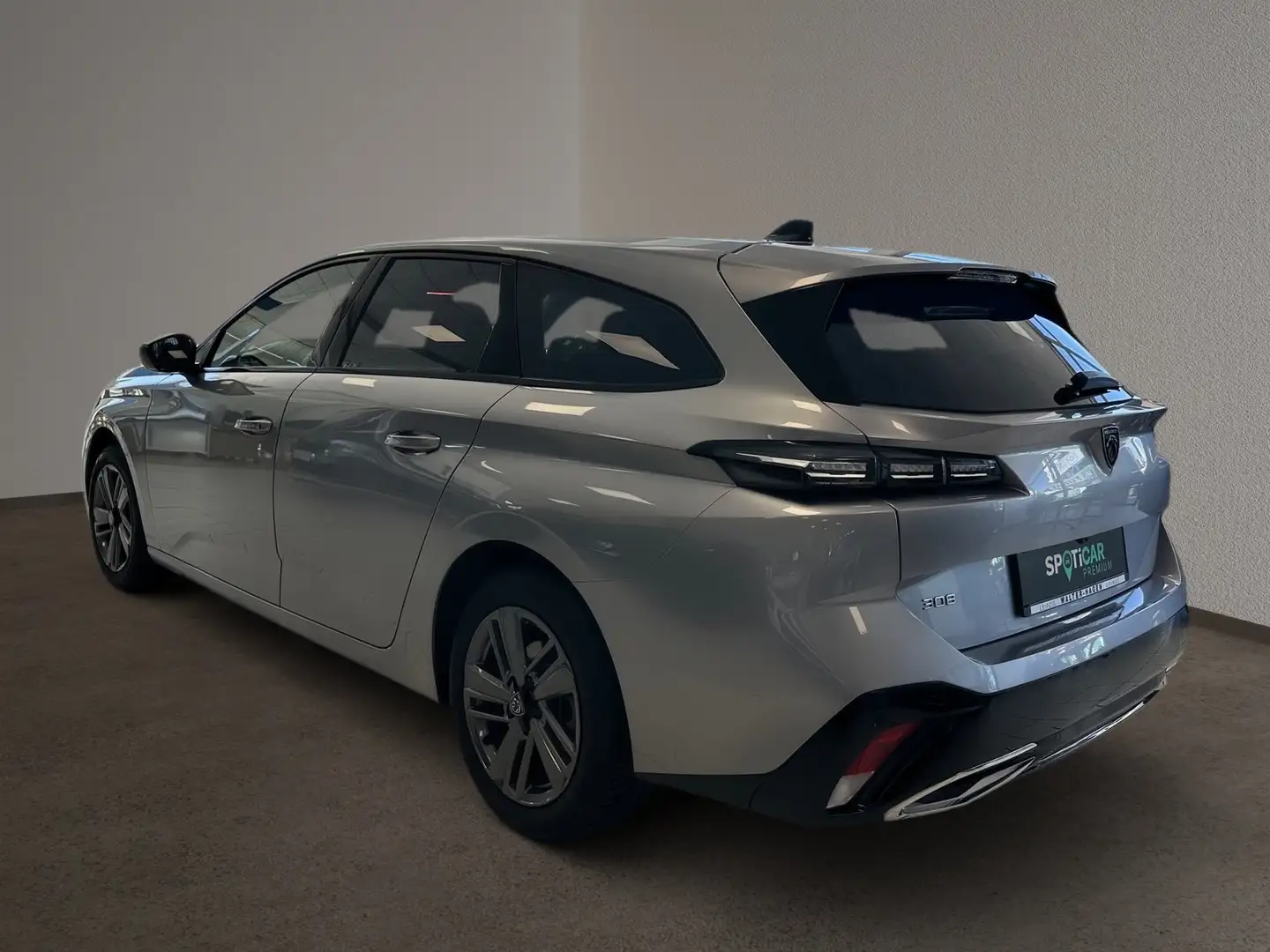 Peugeot 308 SW Allure 1.2 130 EAT8 PT PDC/RFK/SHZ/LED/DAB/NAVI Grau - 2