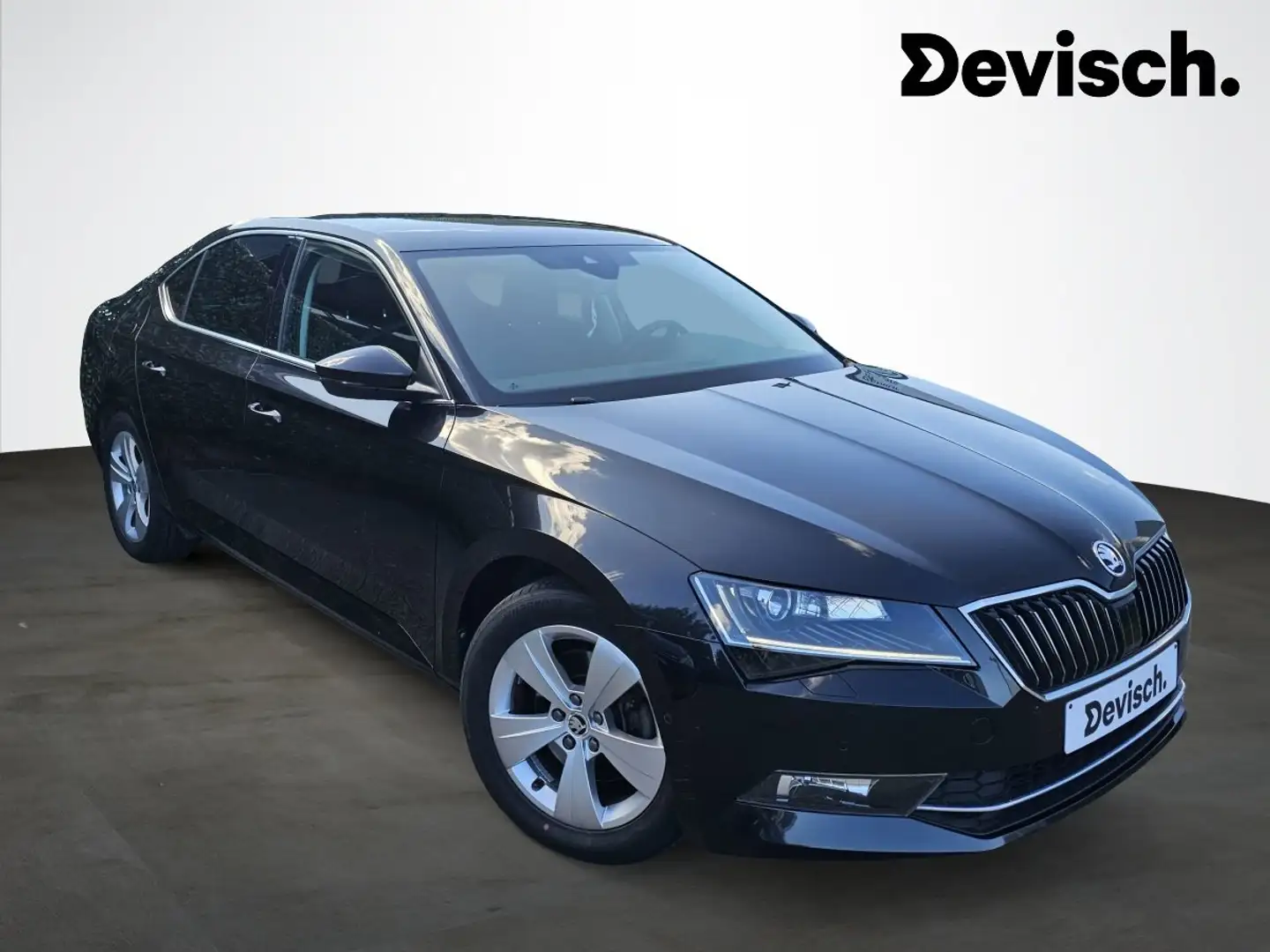 Skoda Superb CAMERA - NAVI - LEDER - 1