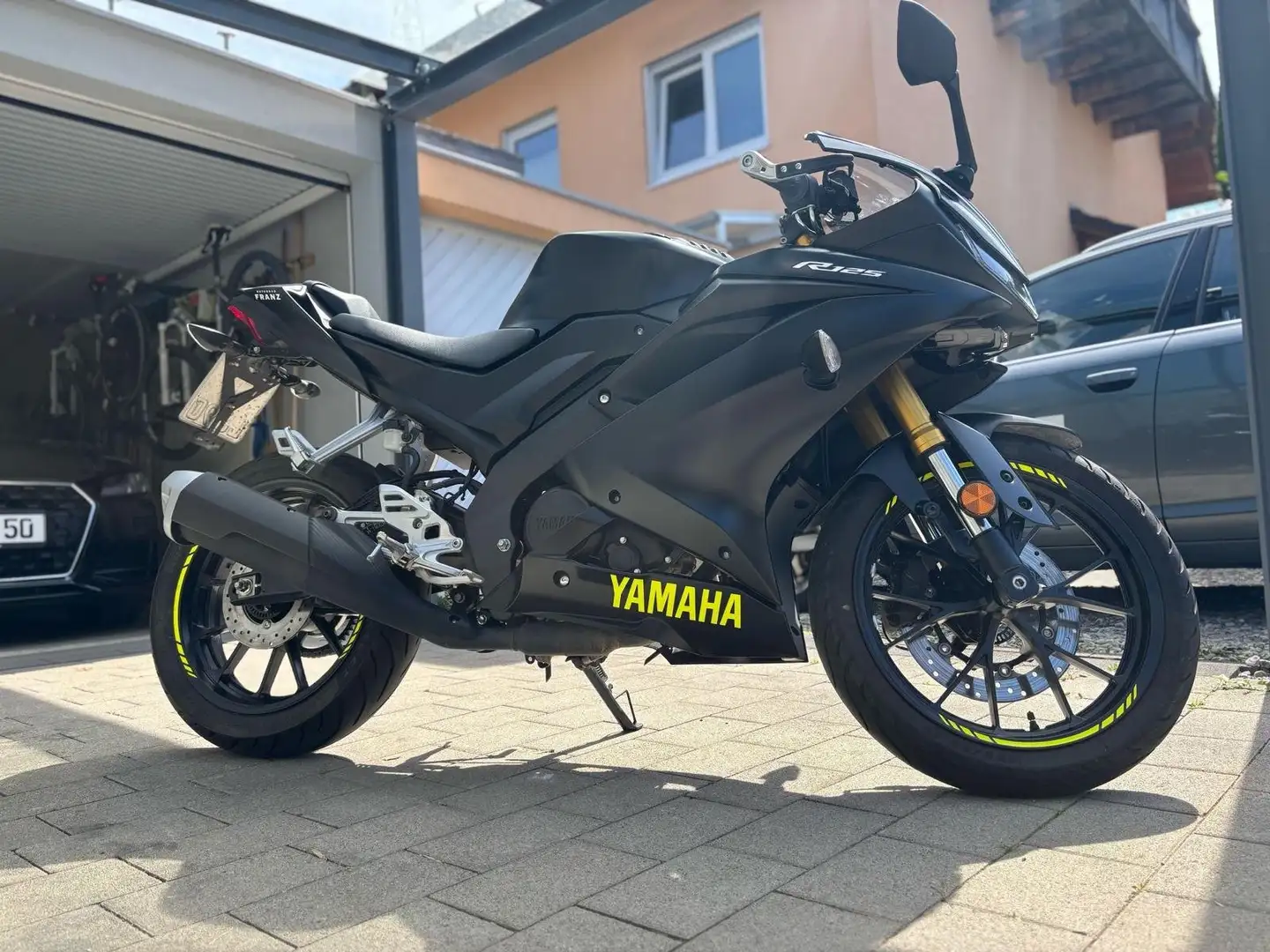 Yamaha YZF-R125 Noir - 1