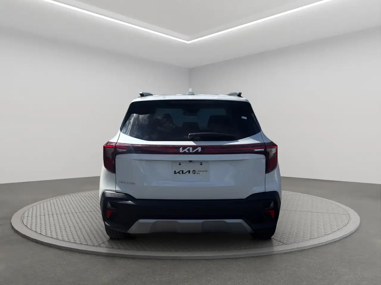 Kia Seltos снимка Kia Seltos