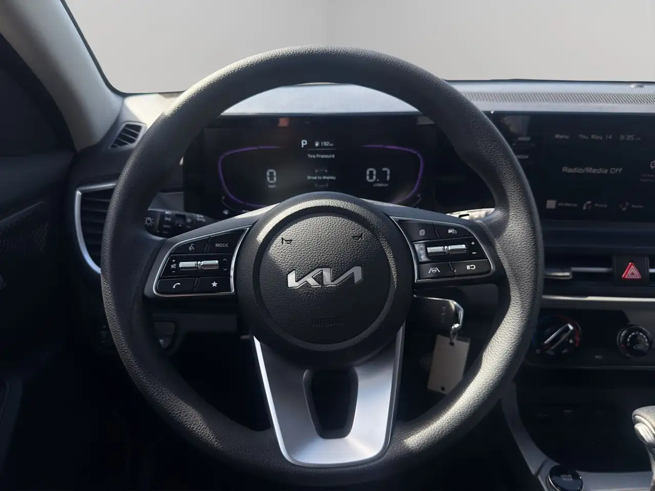Kia Seltos снимка Kia Seltos