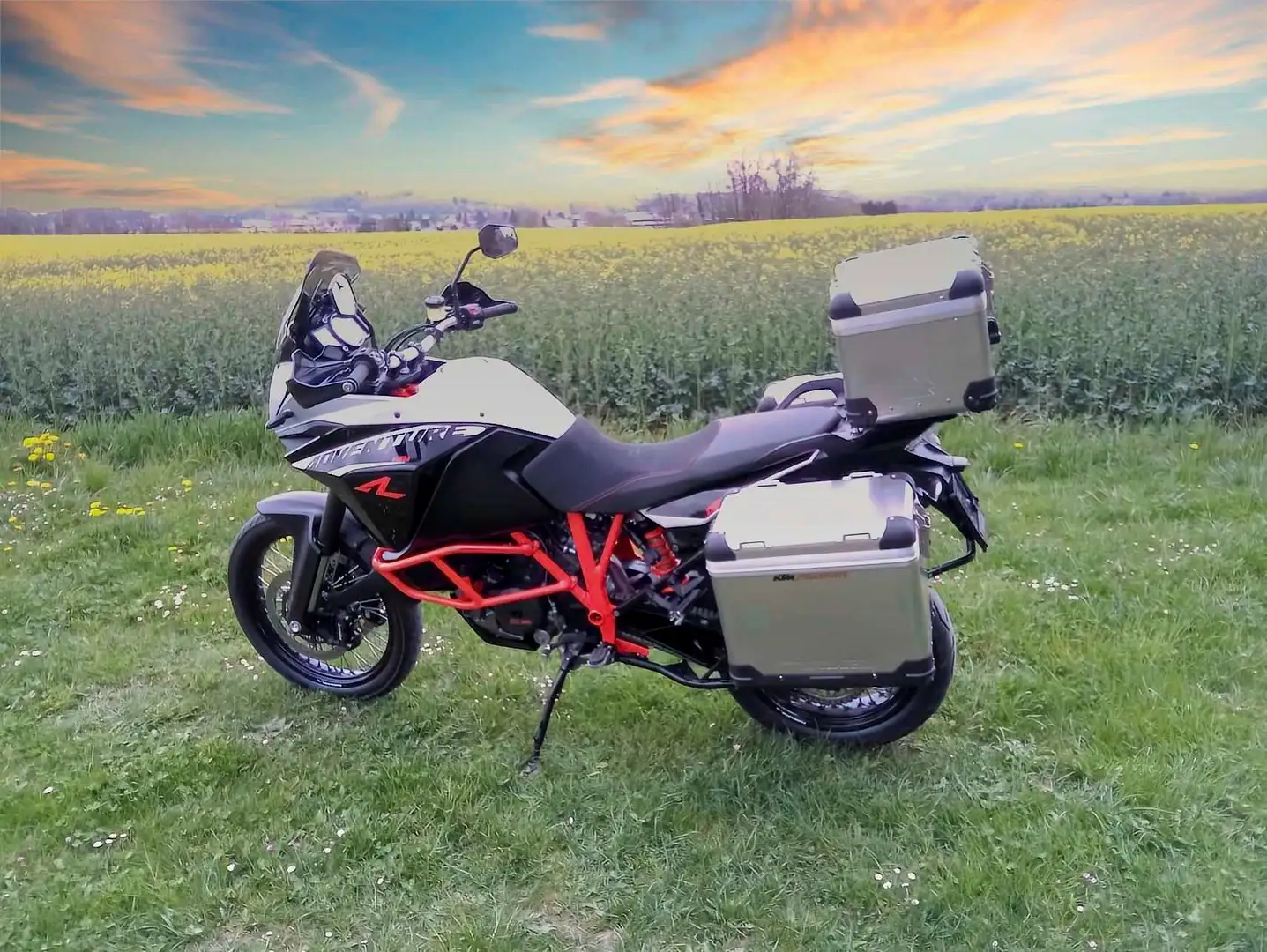 KTM 1190 Adventure Noir - 1