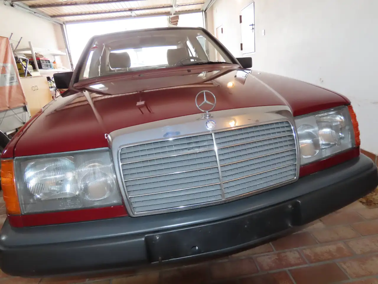 Mercedes-Benz 250, foto 1