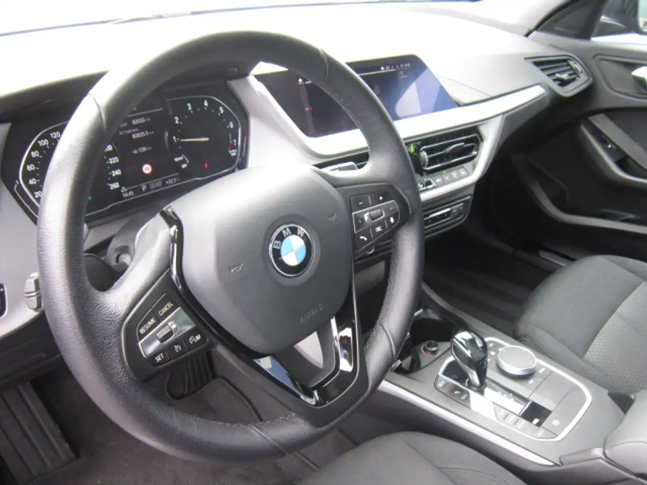 BMW 116 iA Hatch PROF NAVI + CARPLAY + ZETELVERWARMING + DAB, миниатюра 10