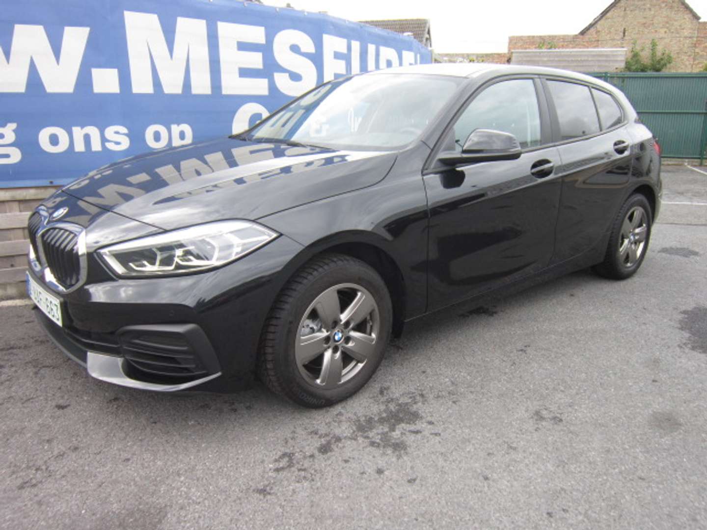 BMW 116 nuo 319 €/ mėn Benzinas 2022m. Sedanas Automatinė