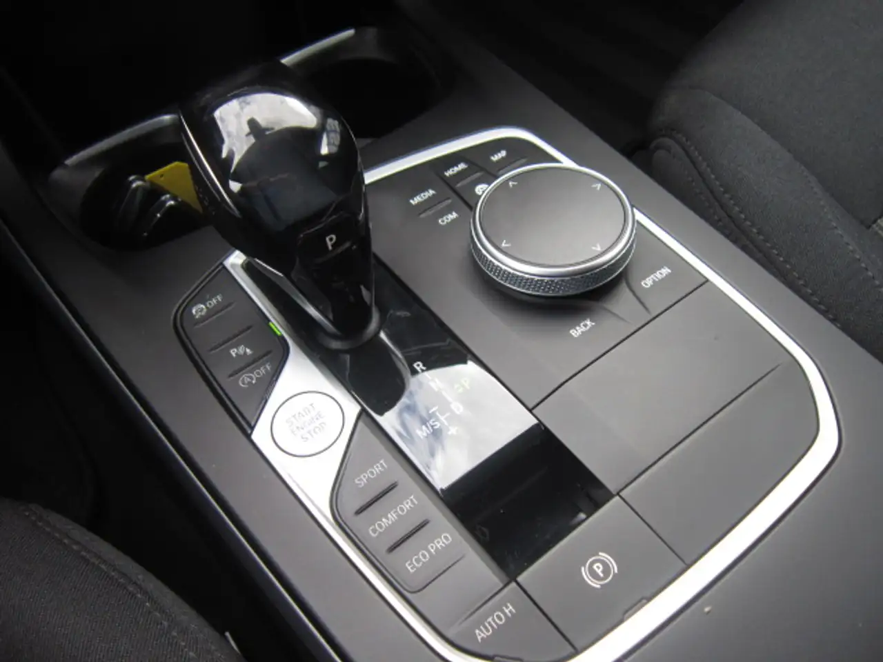 BMW 116 iA Hatch PROF NAVI + CARPLAY + ZETELVERWARMING + DAB, миниатюра 16