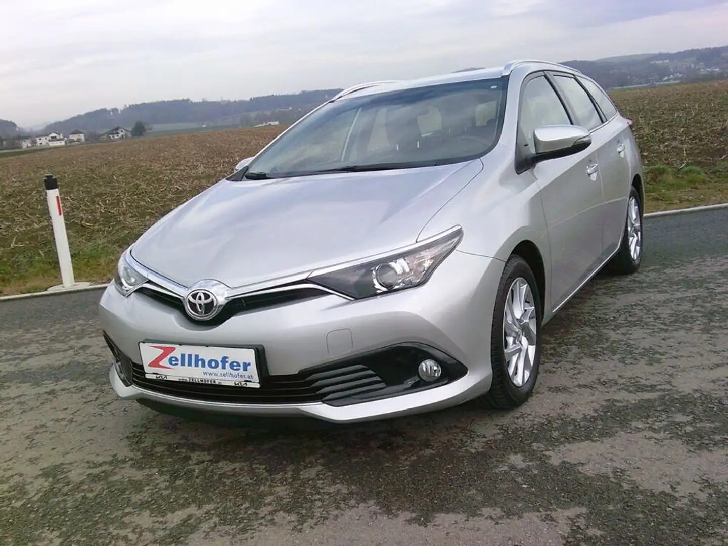 Toyota Auris TS 1,4 D-4D Active Zilver - 2