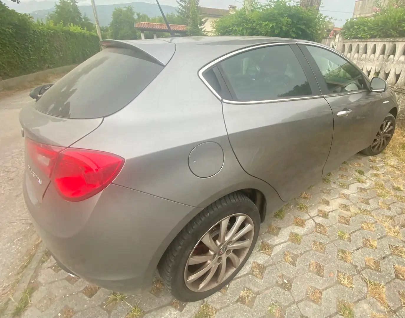 Alfa Romeo Giulietta Giulietta 2.0 jtdm(2) Progression 170cv tct Beige - 2